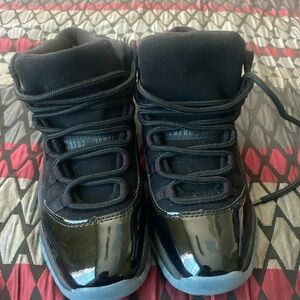 Jordan 11 retro cap and gown.
